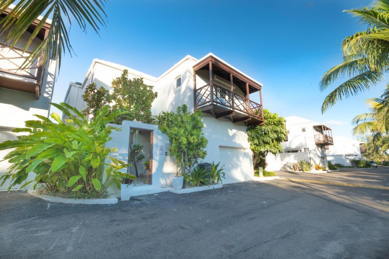 Caprice 9 - Oceanfront Villa - Gated Community With Pool Nassau Exterior foto